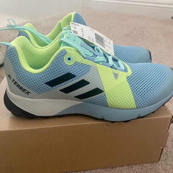 Adidas Terrex Two Women’s Hiking Shoes - Blue and Green - Picture 3 of 6